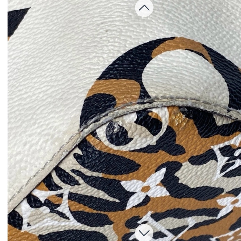 Authentic Louis Vuitton limited edition white jungle neonoe cream white black - Picture 7 of 16